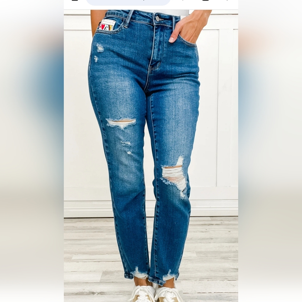 Judy Blue ❤️QUEEN OF HEARTS❤️High Waist Boyfriend Denim Fit Jeans!❤️